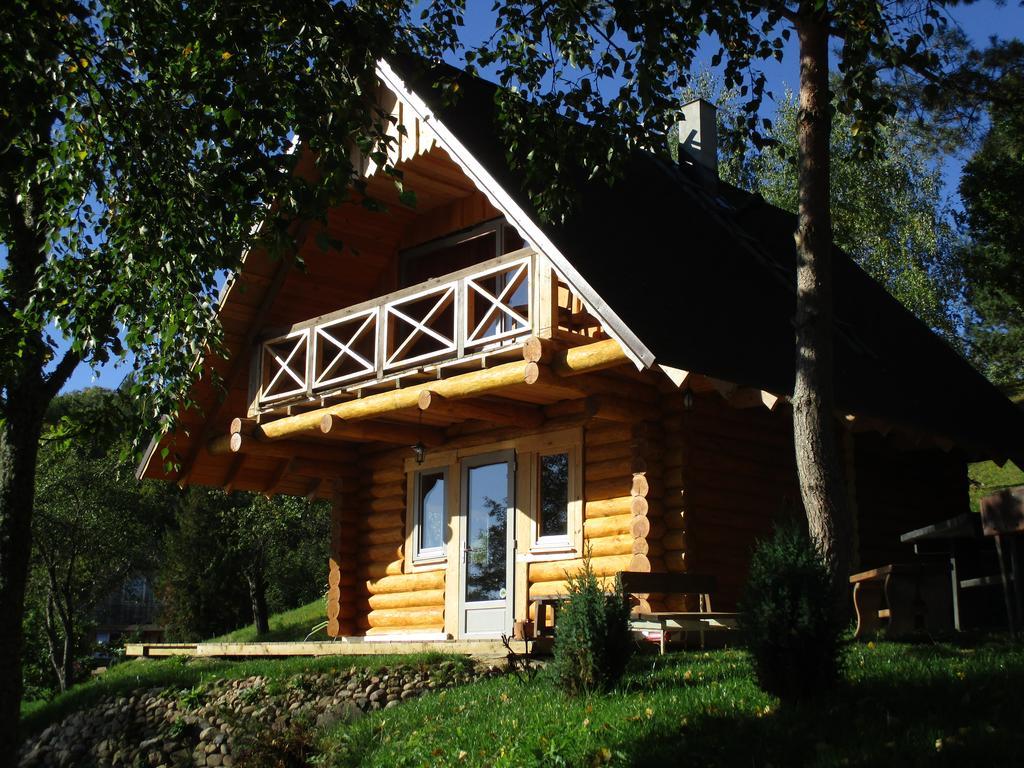 Villa Ezerkalni Raiskums Exterior foto